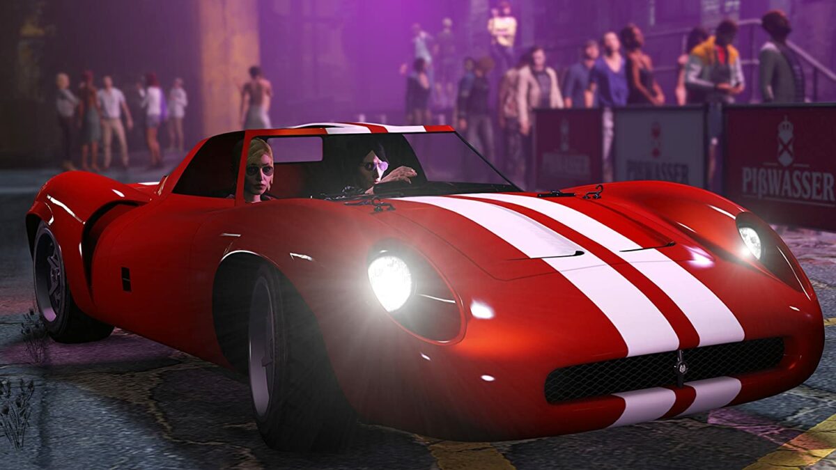 Grand Theft Auto V Premium Edition PS4 - GameStop Pakistan